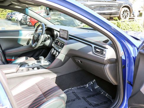 Used 2023 Genesis G70 2.0T w/ Sport Prestige Package image 30