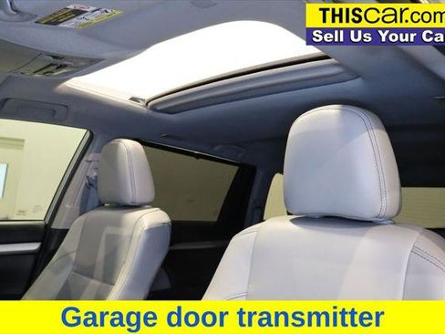 Used 2019 Toyota Highlander XLE image 25