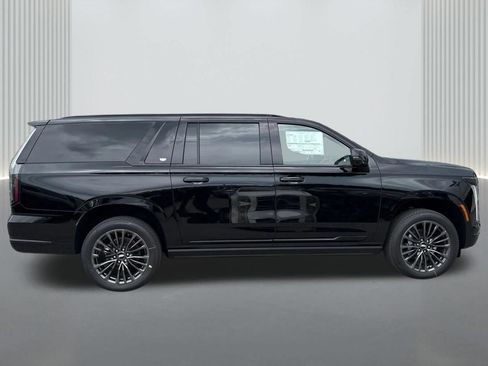 New 2026 Cadillac Escalade ESV Platinum Sport w/ LPO, Floor Liner Package AWD/4WD image 4