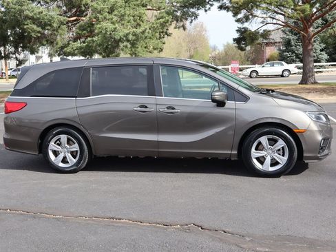 Used 2018 Honda Odyssey EX-L image 3