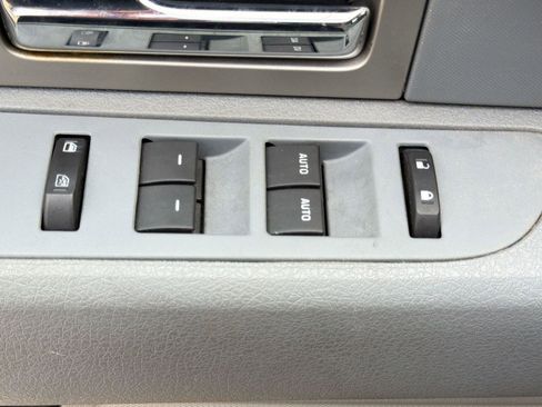 Used 2011 Ford F150 XLT w/ XLT Convenience Pkg RWD image 22