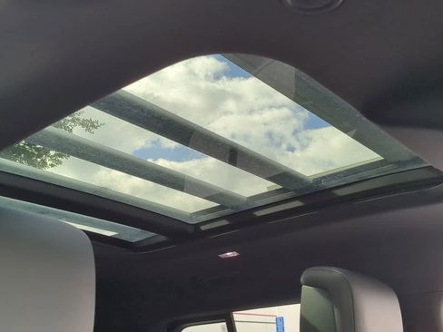 Used 2025 Land Rover Defender 130 Outbound image 20