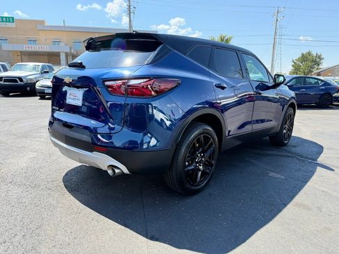 Used 2022 Chevrolet Blazer LT AWD/4WD image 3
