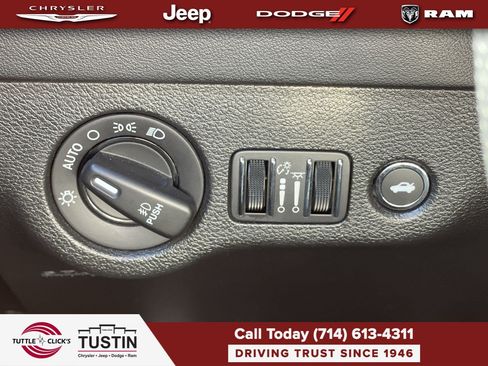Used 2022 Dodge Charger Scat Pack w/ Dynamics Package RWD image 25