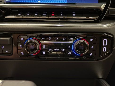 New 2026 Chevrolet Silverado 1500 High Country w/ Technology Package AWD/4WD image 20