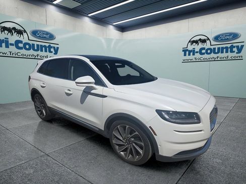 Used 2022 Lincoln Nautilus Reserve w/ Equipment Group 201A FWD image 1