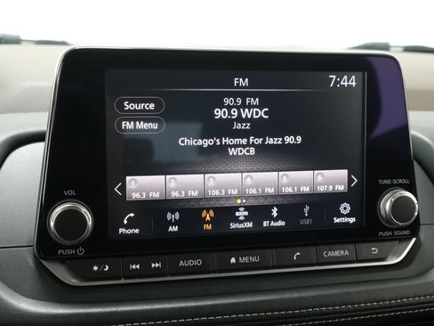 Used 2021 Nissan Rogue SV AWD/4WD image 17