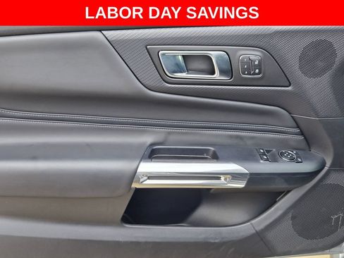 Used 2025 Ford Mustang GT Premium RWD image 11