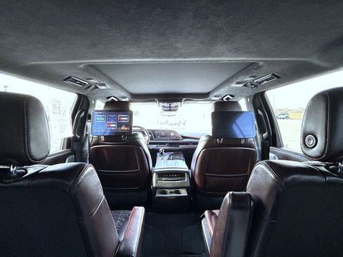 Certified 2023 Cadillac Escalade ESV Sport Platinum image 24