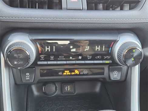 Used 2024 Toyota RAV4 XLE image 17
