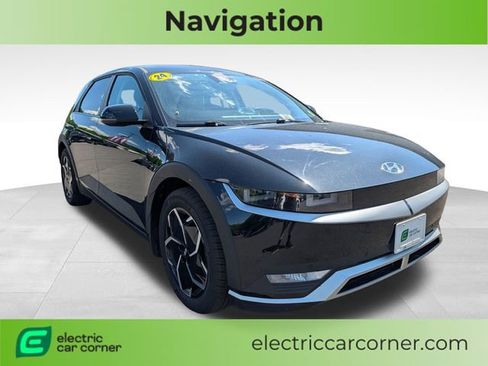Used 2024 Hyundai Ioniq 5 SEL RWD image 1