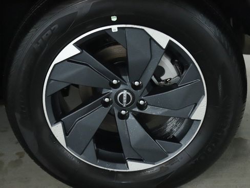 Certified 2026 Nissan Rogue SV image 38