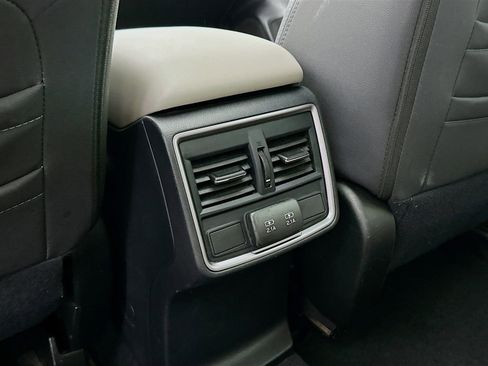 Used 2023 Subaru Forester Premium AWD/4WD image 25