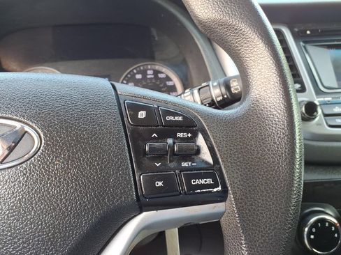 Used 2018 Hyundai Tucson SE w/ Cargo Package FWD image 28