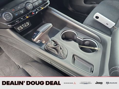 Used 2023 Dodge Durango SXT Launch Edition image 23