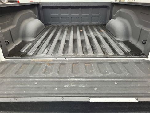 Used 2019 RAM 1500 Classic SLT image 26