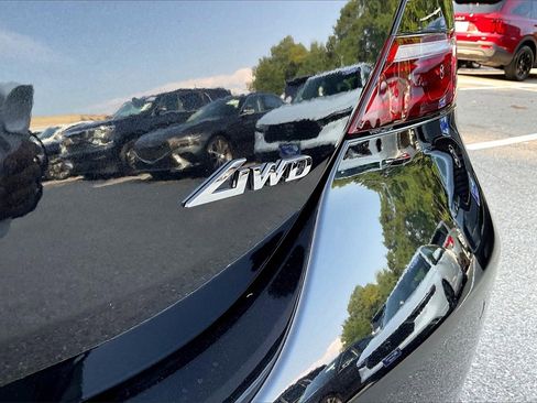 New 2026 Genesis G70 2.5T Prestige image 9