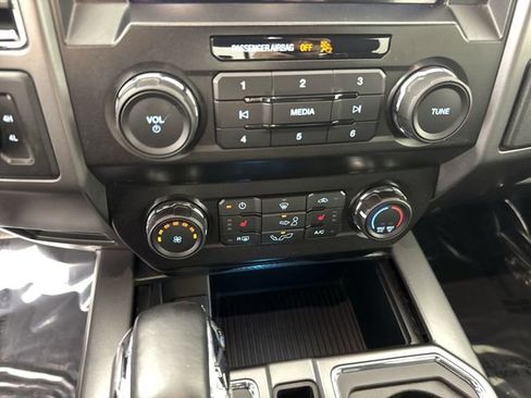 Used 2020 Ford F150 XLT w/ Equipment Group 302A Luxury image 9