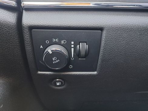 Used 2022 Jeep Grand Cherokee Limited image 16