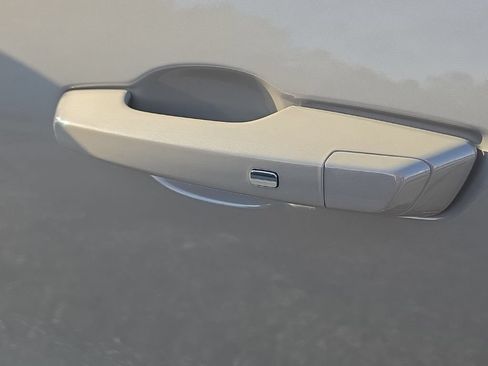 New 2026 Buick Enclave Sport Touring w/ Power Package FWD image 9