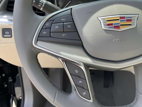 New 2025 Cadillac XT5 Premium Luxury image 24