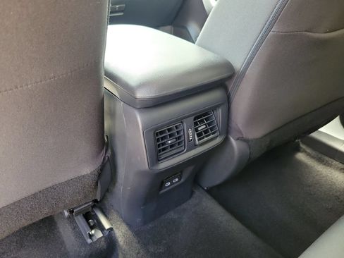 Used 2025 Toyota RAV4 XLE FWD image 11