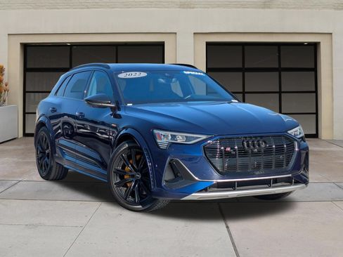 Used 2022 Audi e-tron S Premium Plus AWD/4WD image 31