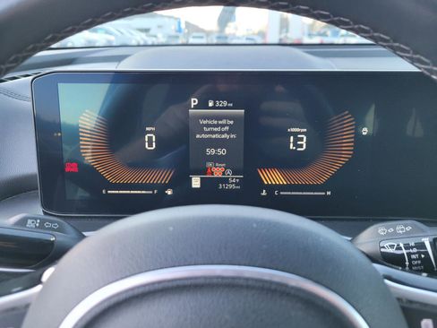 Used 2024 Kia Sorento S image 27