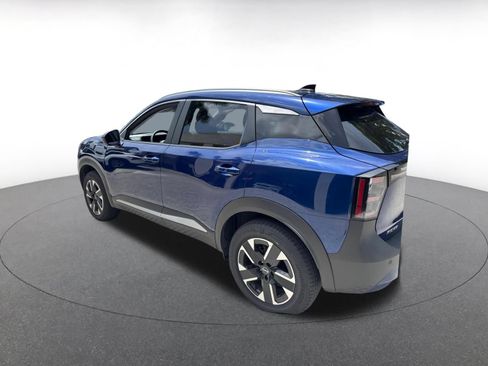 Used 2026 Nissan Kicks SV w/ Cold Weather Package AWD/4WD image 6