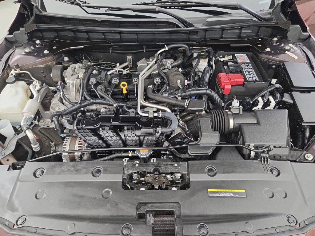 Used 2025 Nissan Altima 2.5 SV FWD image 36