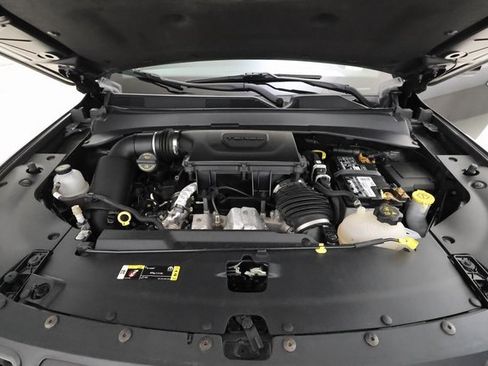 Used 2023 Jeep Compass Trailhawk image 5