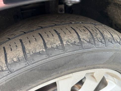 Used 2018 Ford Transit Connect XLT FWD image 25