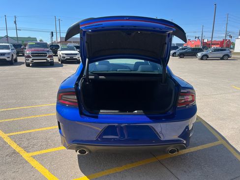 Used 2022 Dodge Charger R/T w/ Blacktop Package image 11