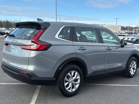Used 2023 Honda CR-V LX image 6