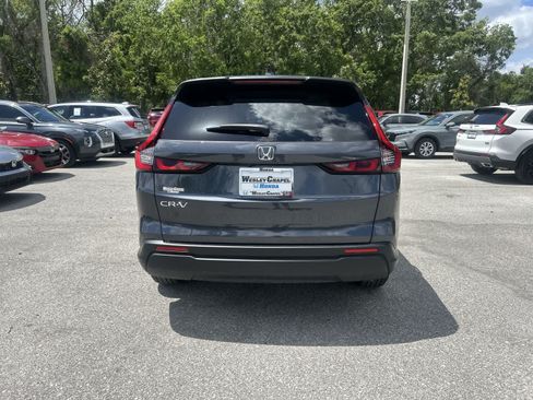 Used 2025 Honda CR-V EX image 5