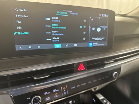 New 2025 Kia Sorento SX image 21