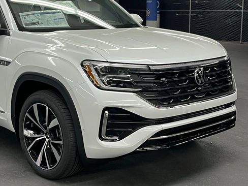 New 2026 Volkswagen Atlas Cross Sport SEL Premium R-Line image 42