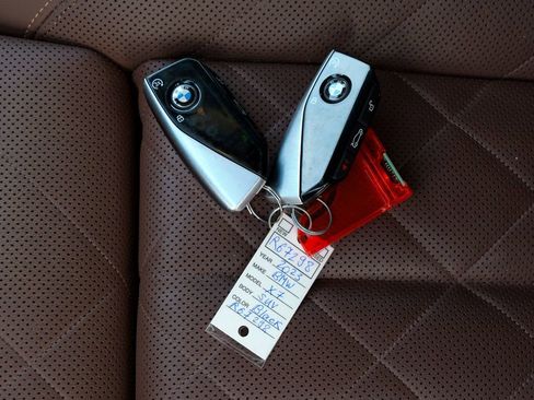 Used 2023 BMW X7 xDrive40i w/ Premium Package image 73