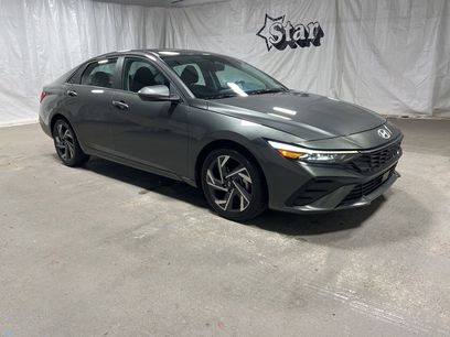 Used 2025 Hyundai Elantra SEL