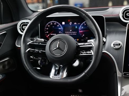 Used 2025 Mercedes-Benz GLC 43 AMG 4MATIC image 31