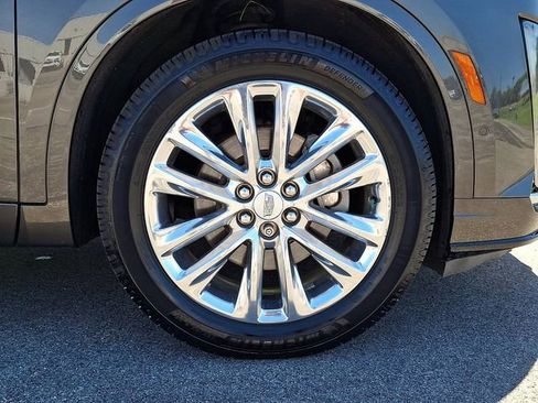 Used 2020 Cadillac XT6 Premium Luxury w/ Platinum Package AWD/4WD image 9