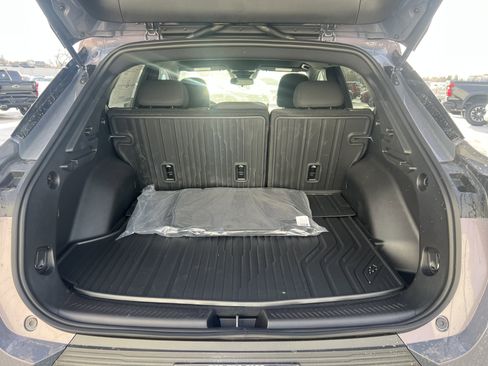 New 2026 Chevrolet Equinox EV LT image 10