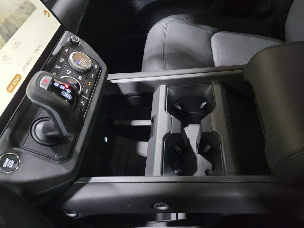 New 2026 Land Rover Defender 110 S AWD/4WD image 20