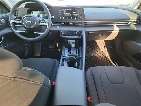 New 2025 Hyundai Elantra Blue image 10