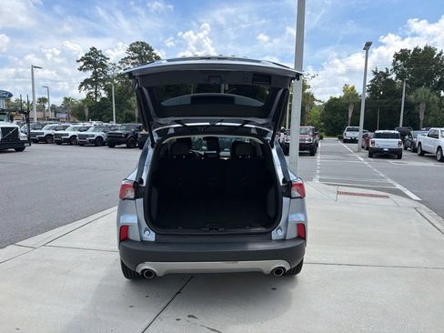Certified 2022 Ford Escape Titanium w/ Titanium Elite Package FWD image 9