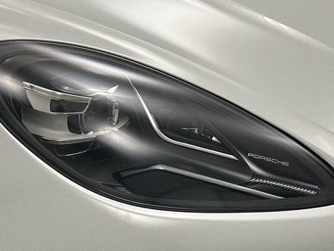 Used 2021 Porsche Macan AWD/4WD image 29