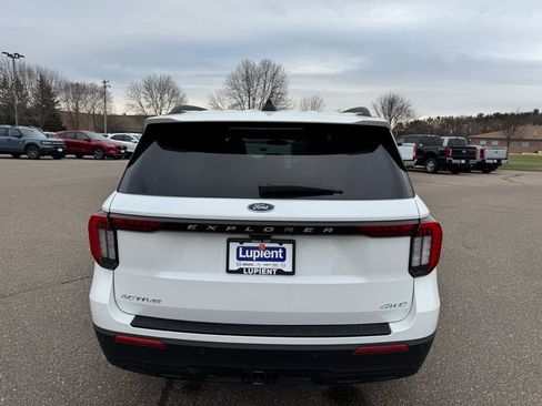 New 2026 Ford Explorer Active image 5