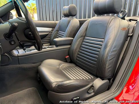 Used 2002 Ford Thunderbird Deluxe image 30