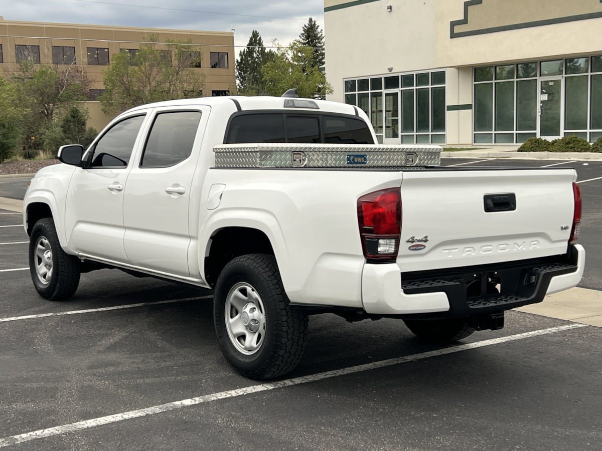 Used 2021 Toyota Tacoma SR AWD/4WD image 5