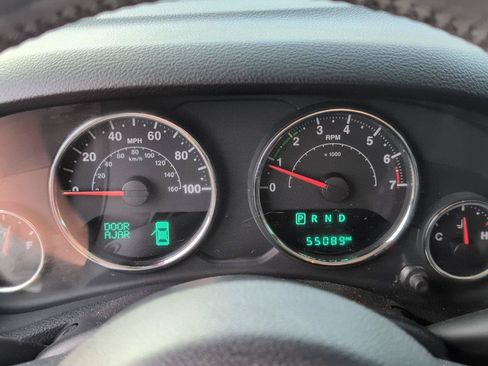 Used 2017 Jeep Wrangler Unlimited Sport w/ Connectivity Group AWD/4WD image 26